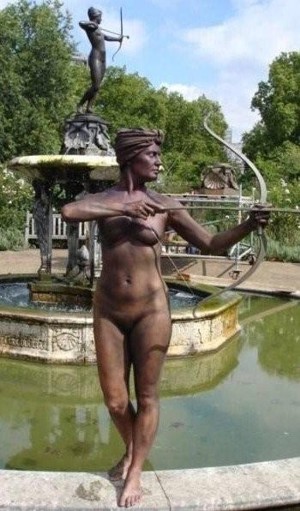 Jon Anton Presents...a section of LIVING STATUES available in a wide selection of guises including: Venus, Boy David, Nero, Roman & Greek Gods, William Shakespeare, Statue of Liberty & Many More.