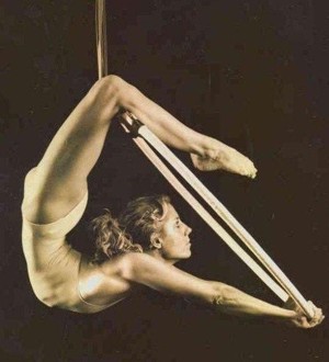 Jon Anton Presents...a selection of TRAPEZE ARTISTES available. Including FLYING TRAPEZE TROUPES, Solo TRAPEZE ARTISTES, Corde Lisse (Vertical Rope). Aerial Silks.